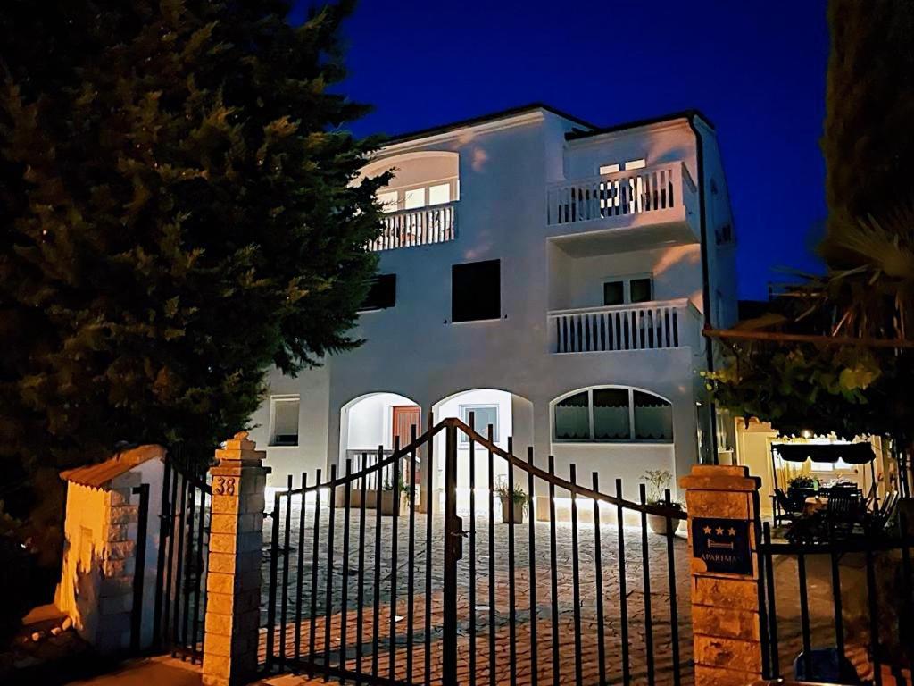 Apartmani Marin Medulin Exteriér fotografie